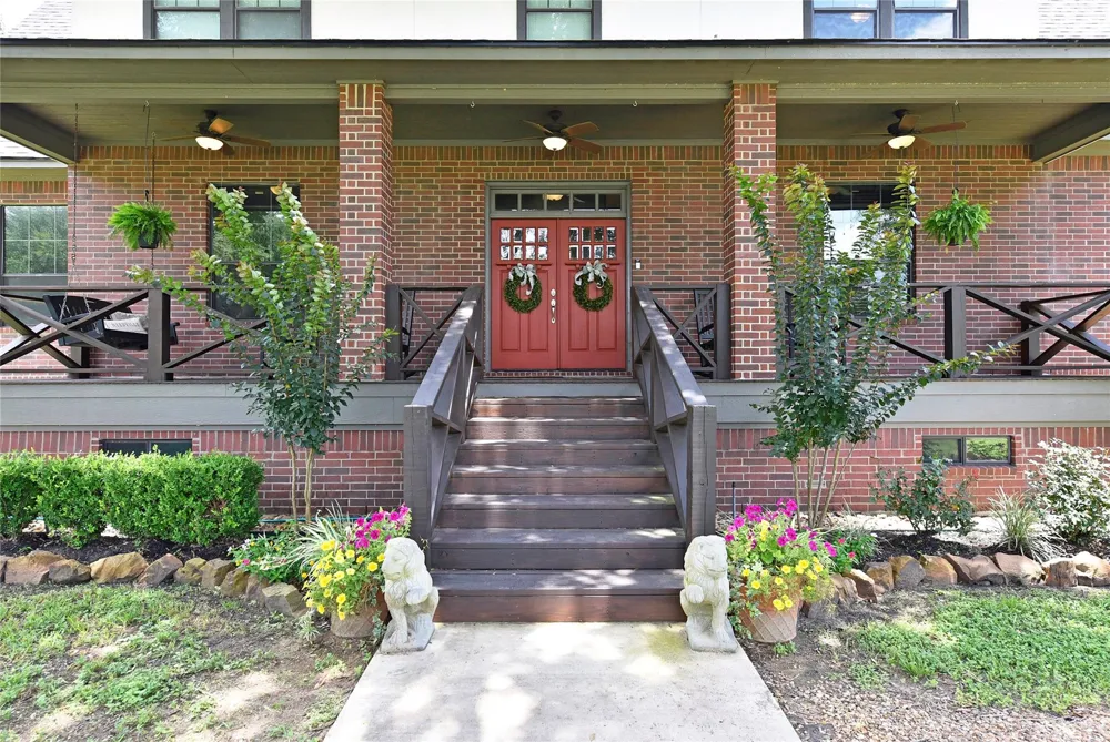 14323 Buffalo Street Needville, TX 77461