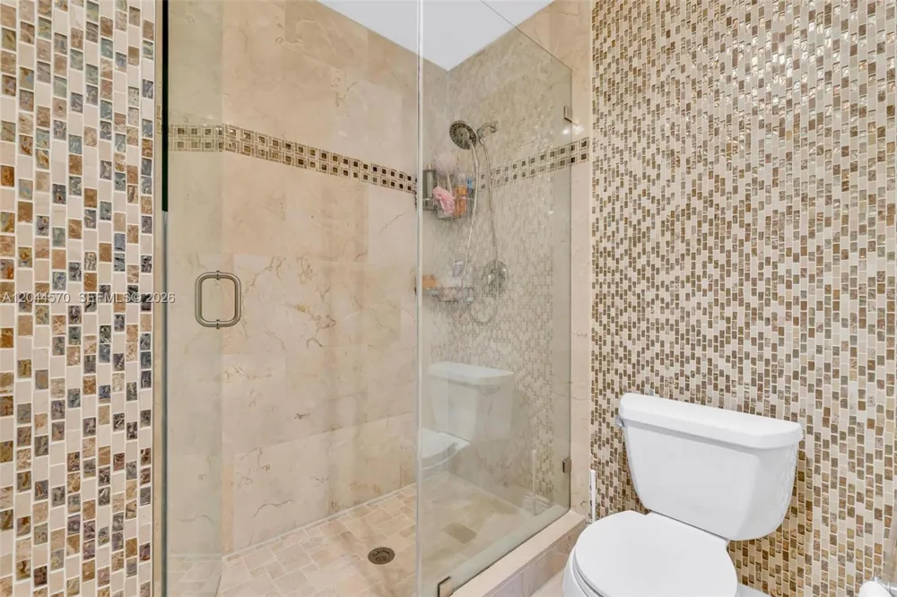 10857 NW 8th St Pembroke Pines, FL 33026