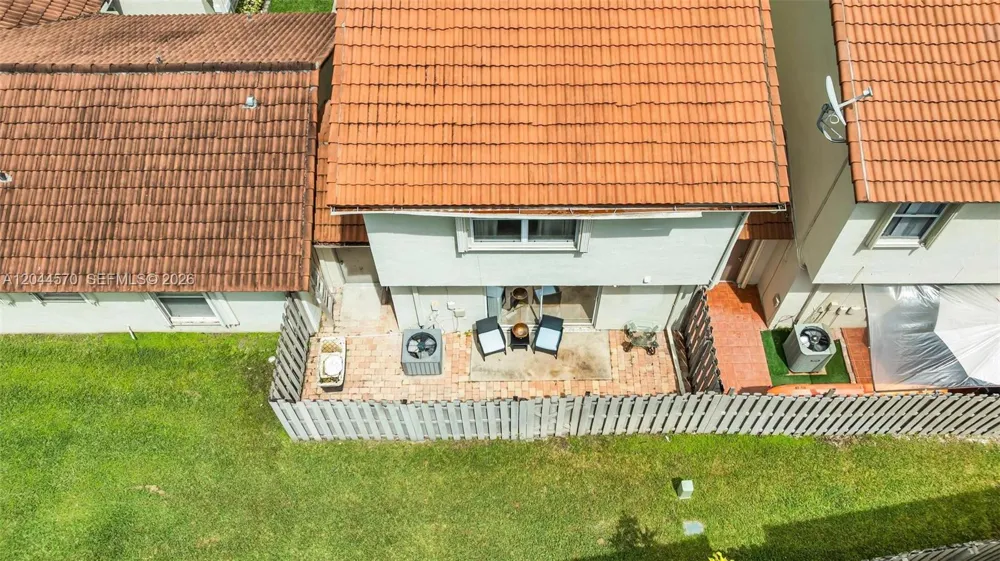 10857 NW 8th St Pembroke Pines, FL 33026