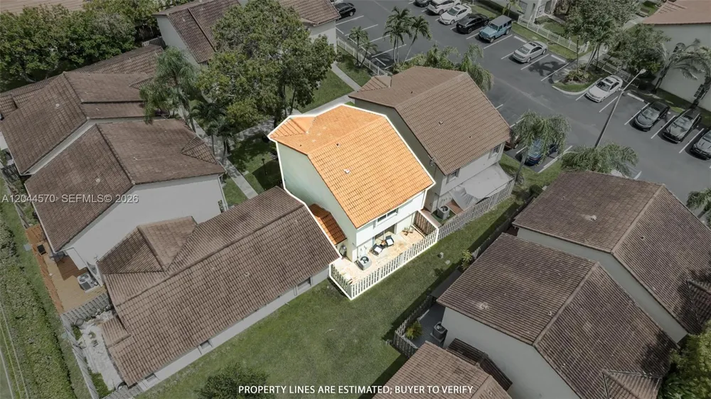 10857 NW 8th St Pembroke Pines, FL 33026