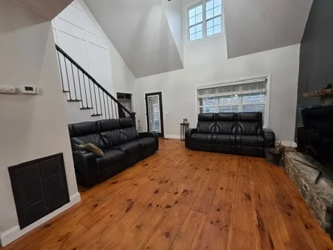 8216 Gassaway Rd Woodbury, TN 37190