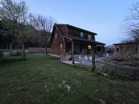 8216 Gassaway Rd Woodbury, TN 37190
