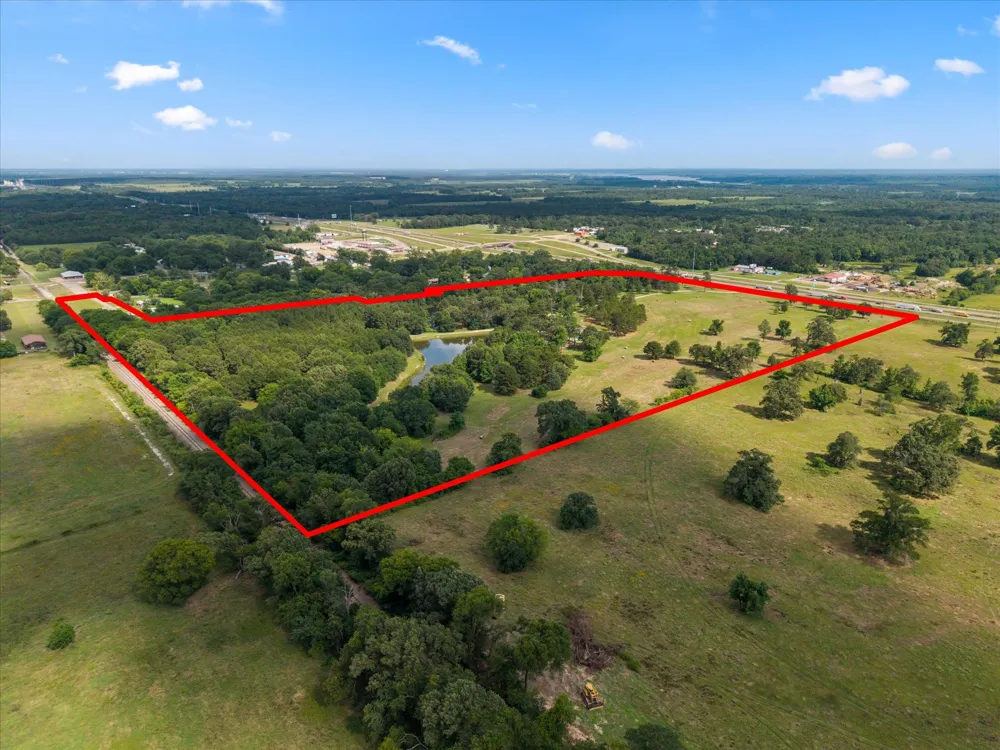 4940 Frontage Road Winfield, TX 75493