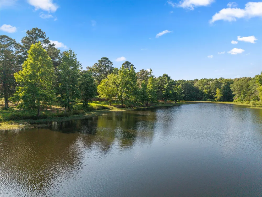 4940 Frontage Road Winfield, TX 75493