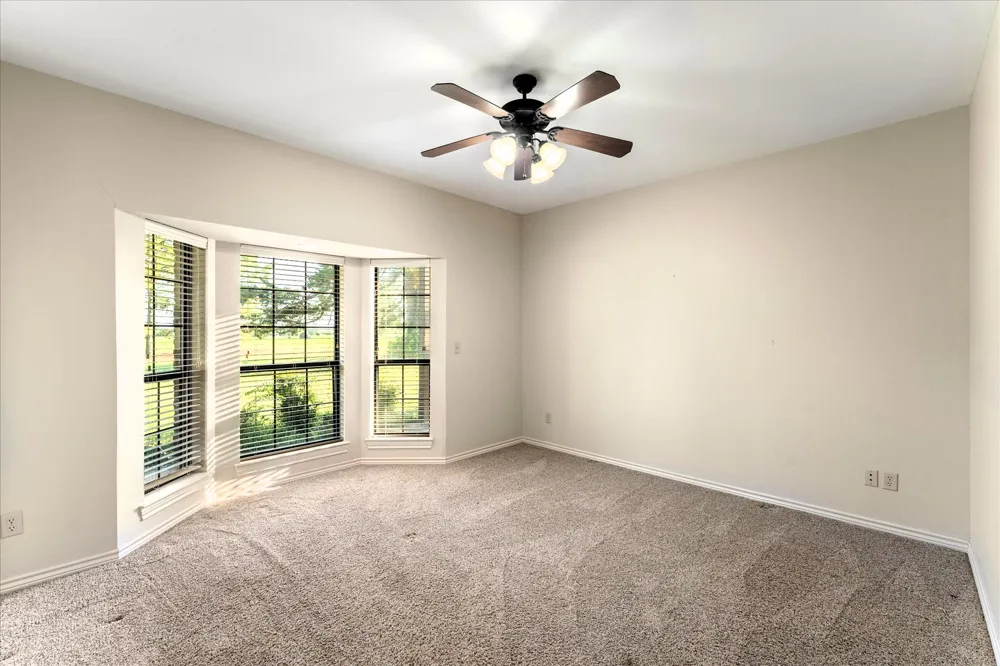 4940 Frontage Road Winfield, TX 75493