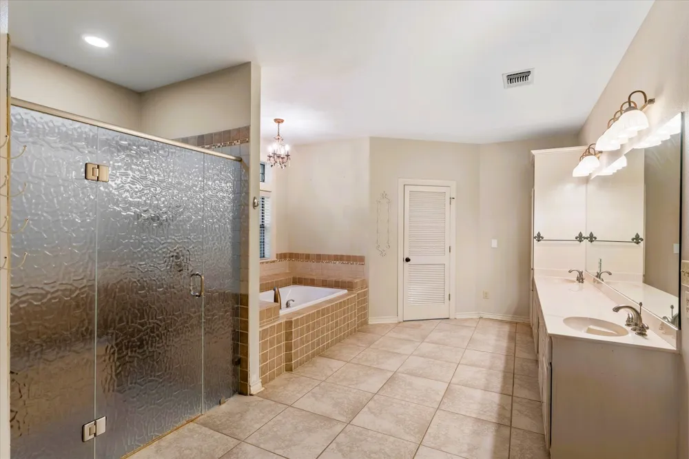 4940 Frontage Road Winfield, TX 75493