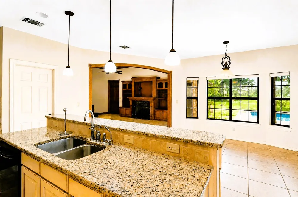 4940 Frontage Road Winfield, TX 75493