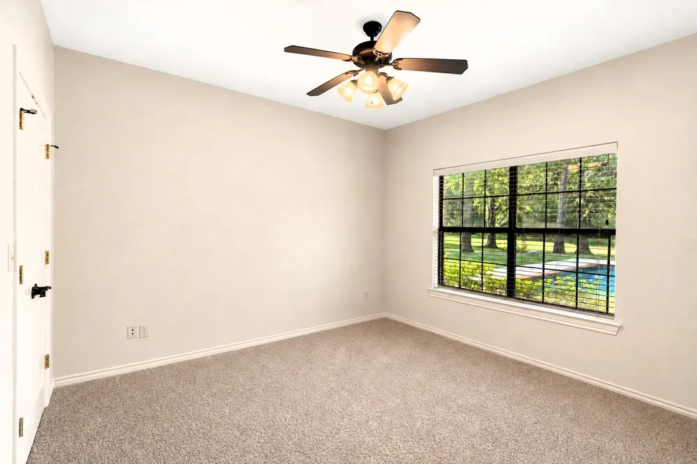 4940 Frontage Road Winfield, TX 75493
