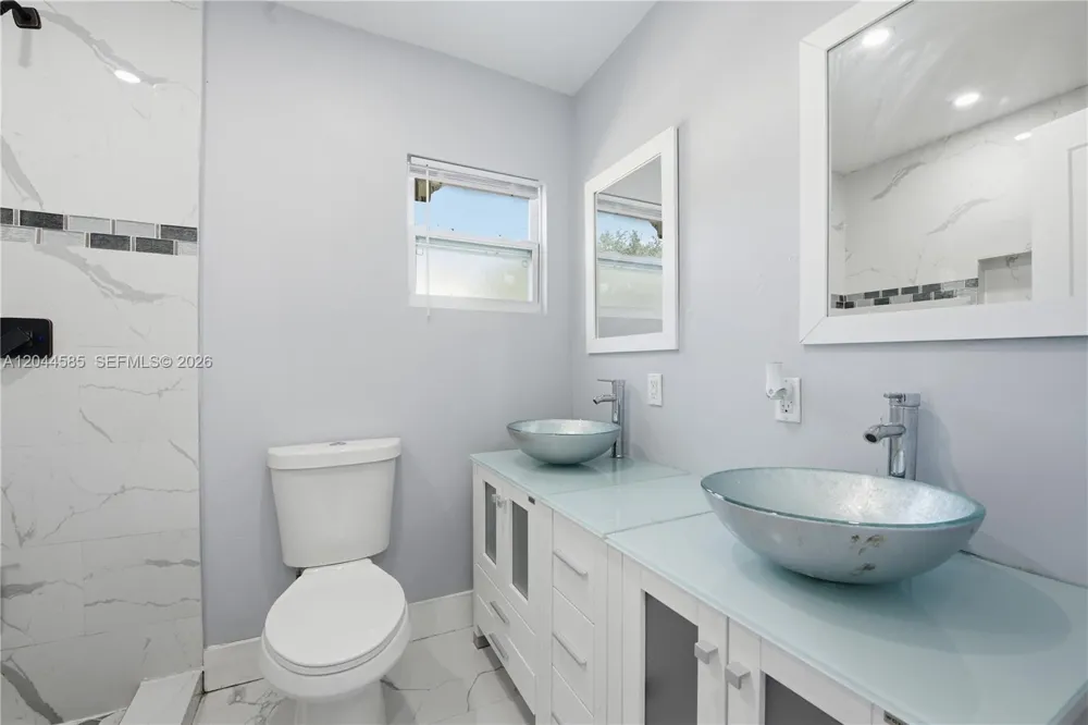 12475 NW 10th Ave North Miami, FL 33168