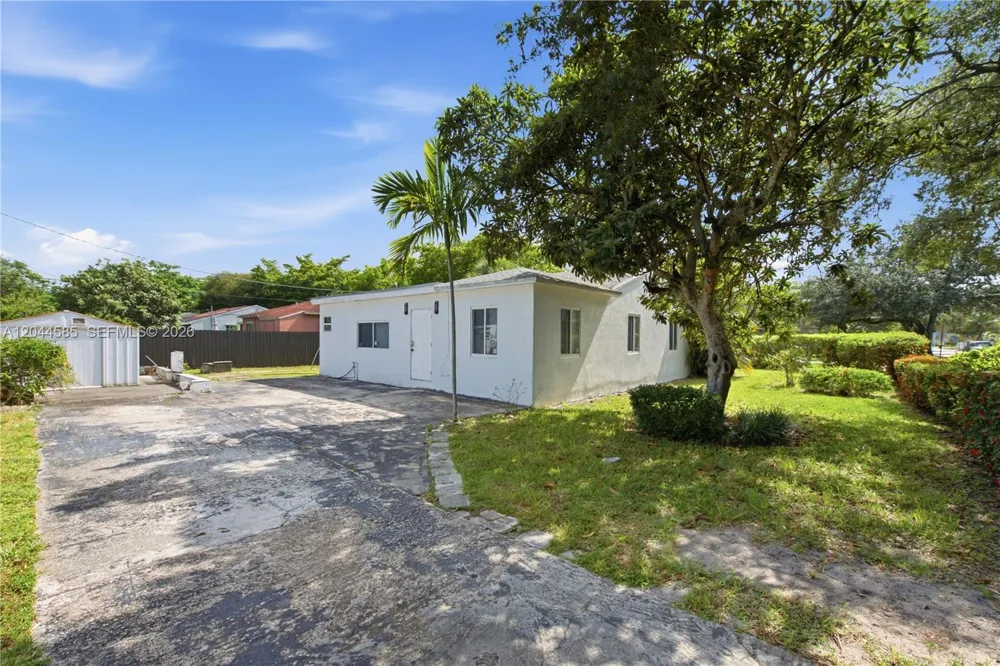 12475 NW 10th Ave North Miami, FL 33168