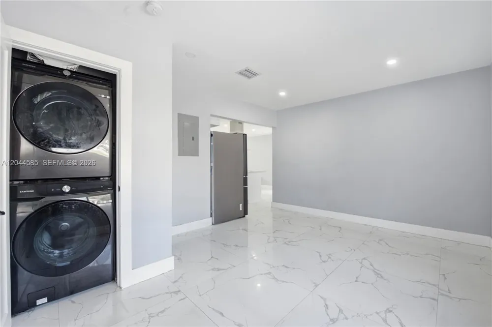 12475 NW 10th Ave North Miami, FL 33168