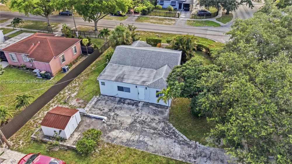 12475 NW 10th Ave North Miami, FL 33168