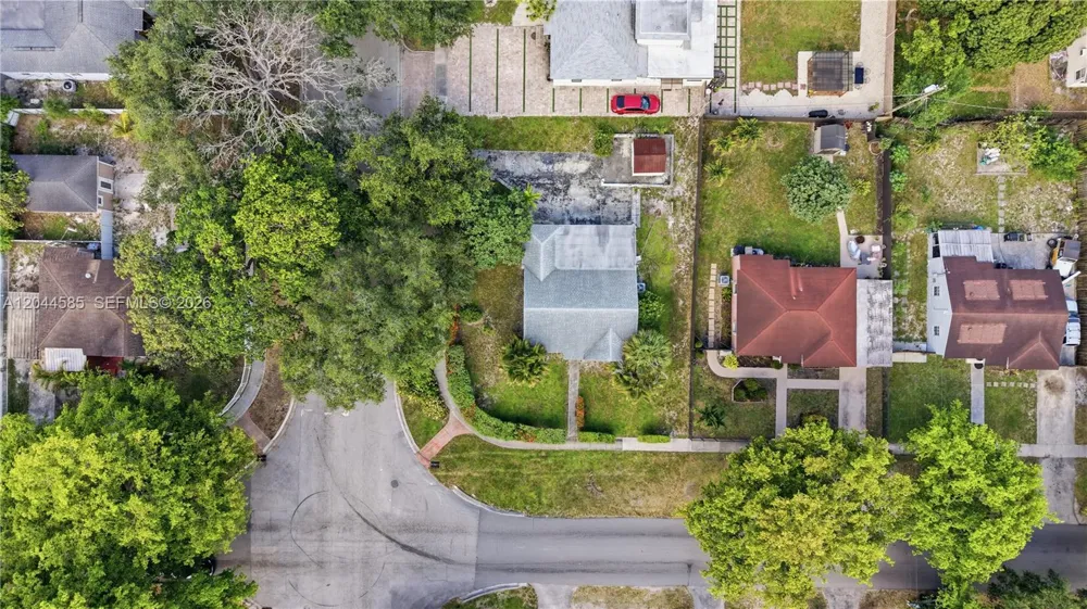 12475 NW 10th Ave North Miami, FL 33168
