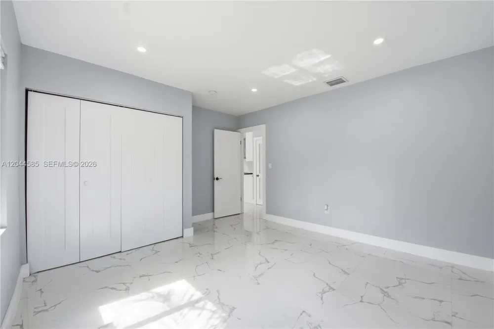 12475 NW 10th Ave North Miami, FL 33168