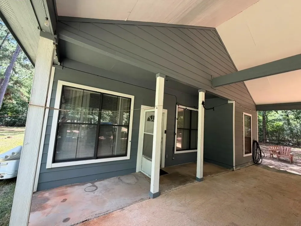 9806 State Highway 156 Coldspring, TX 77331