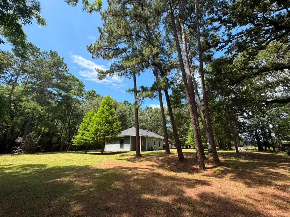 9806 State Highway 156 Coldspring, TX 77331