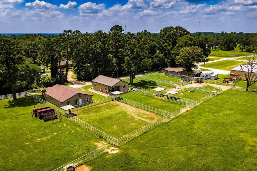 838 State Highway 150 New Waverly, TX 77358