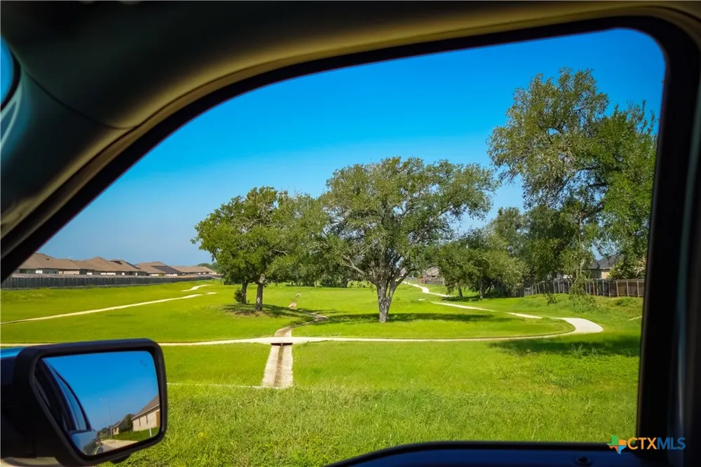 348 Desert Willow Seguin, TX 78155