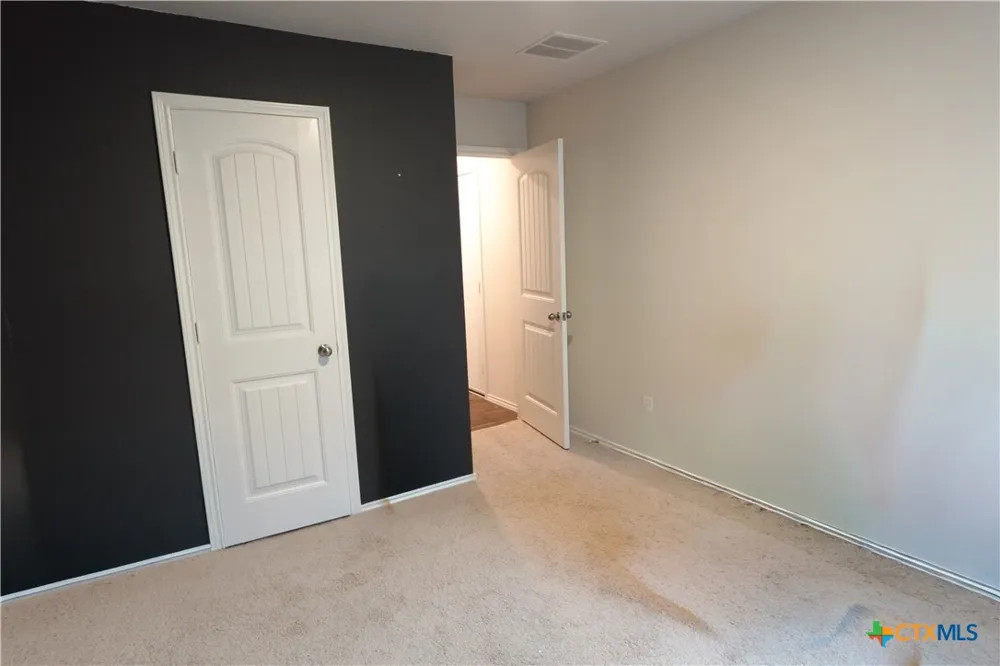 348 Desert Willow Seguin, TX 78155