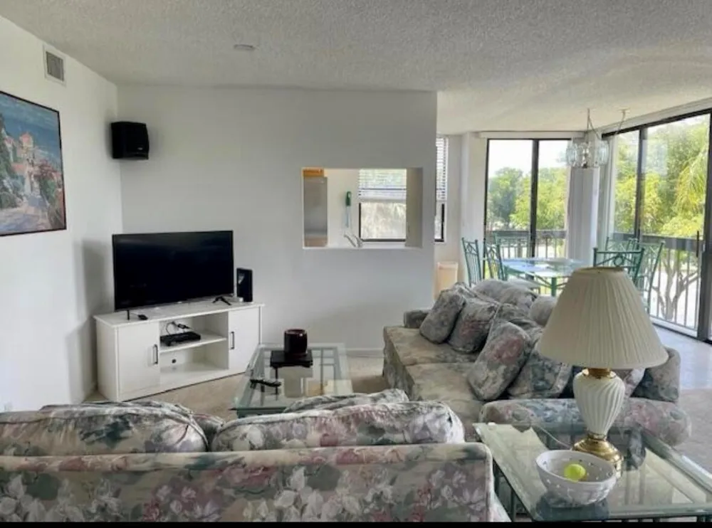 600 Egret Circle #7305 Delray Beach, FL 33444