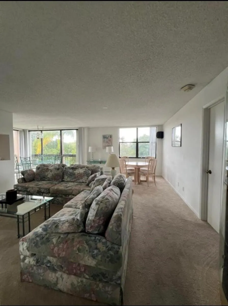 600 Egret Circle #7305 Delray Beach, FL 33444