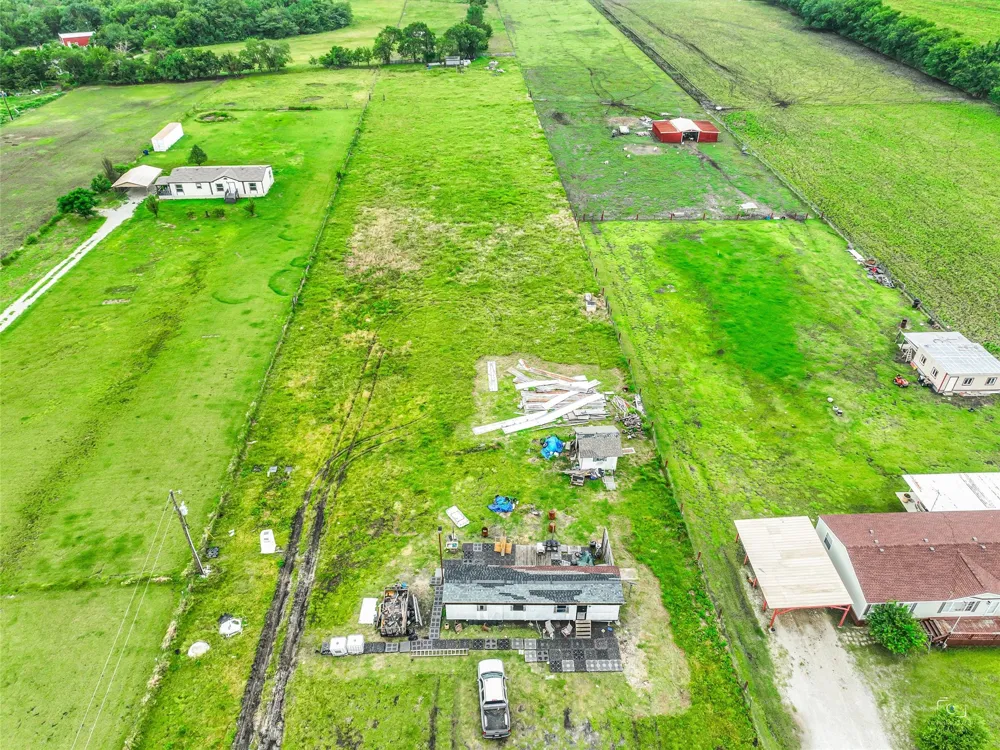 8300 FM 697 Whitewright, TX 75491