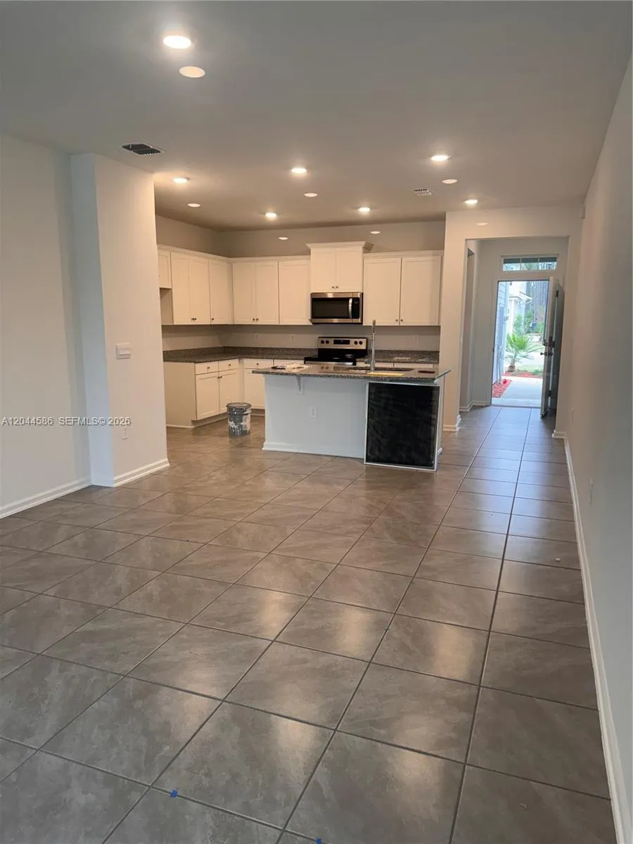 25 Redbud Rd Palm Coast, FL 32137