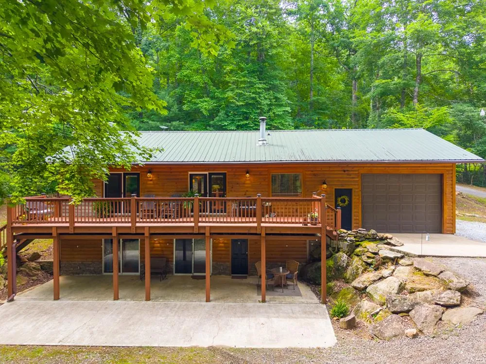 Cedar Creek Farm Rd Tuckasegee, NC 28783