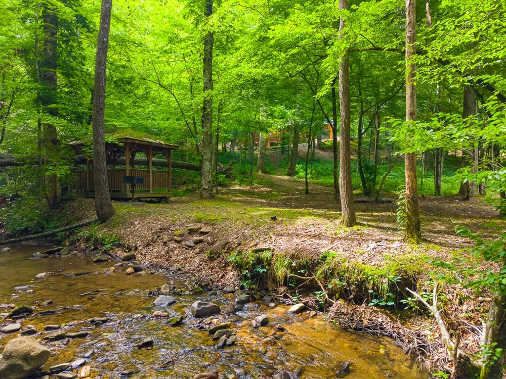 Cedar Creek Farm Rd Tuckasegee, NC 28783