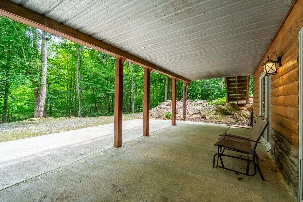 Cedar Creek Farm Rd Tuckasegee, NC 28783
