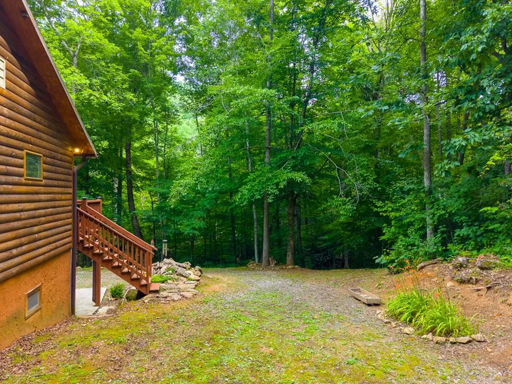 Cedar Creek Farm Rd Tuckasegee, NC 28783