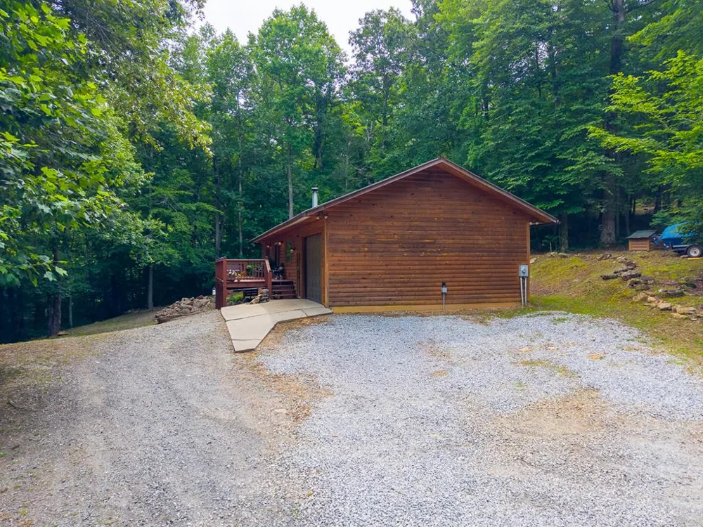 Cedar Creek Farm Rd Tuckasegee, NC 28783