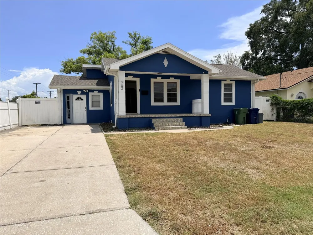 702 W PENINSULAR STREET Tampa, FL 33603
