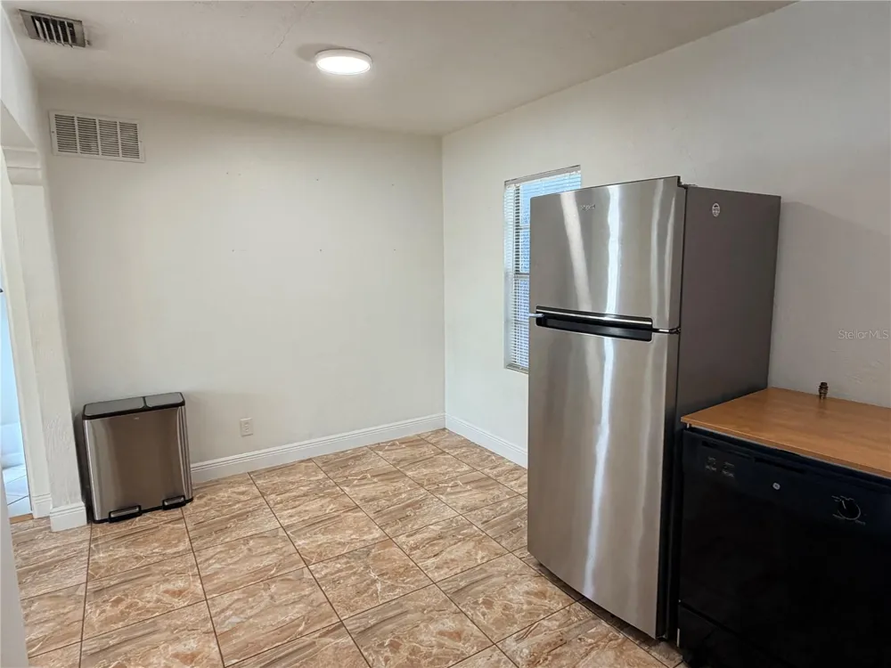 702 W PENINSULAR STREET Tampa, FL 33603