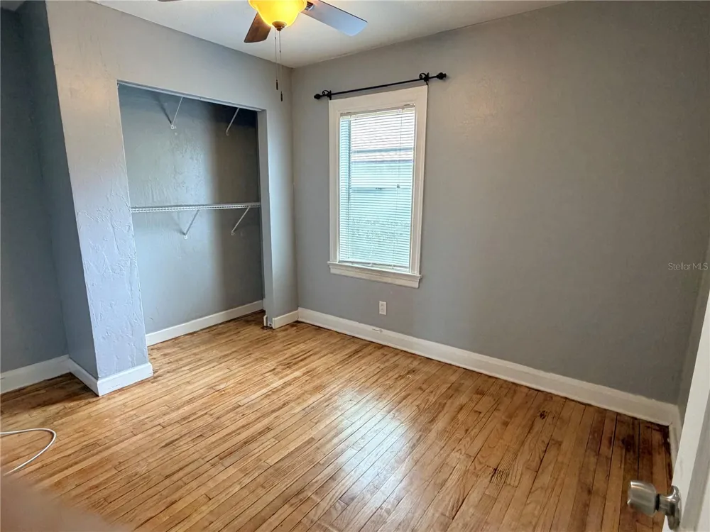 702 W PENINSULAR STREET Tampa, FL 33603