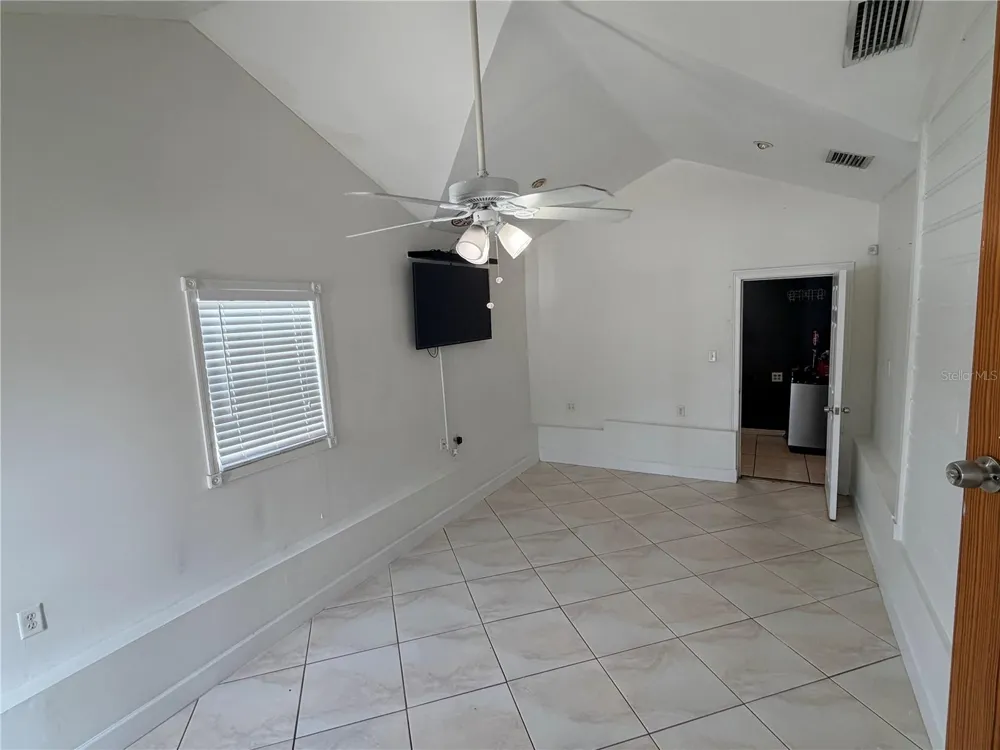 702 W PENINSULAR STREET Tampa, FL 33603