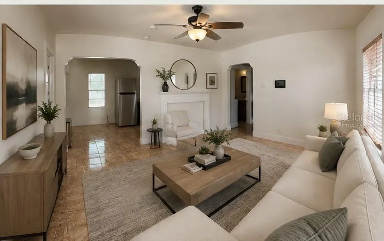 702 W PENINSULAR STREET Tampa, FL 33603