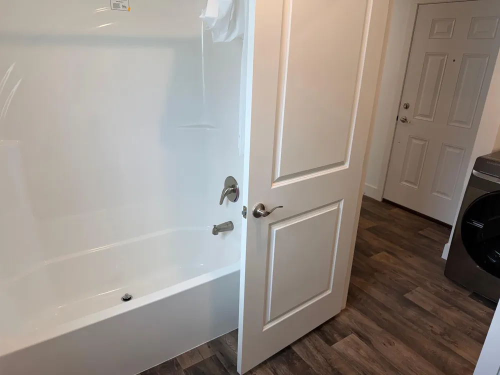 1611 6th Avenue E #A6 Alexandria, MN 56308