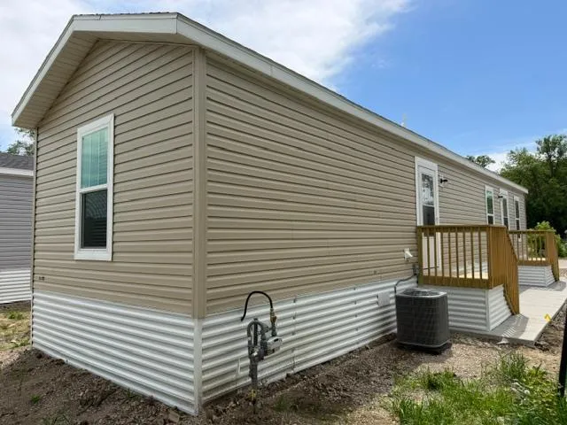 1611 6th Avenue E #A6 Alexandria, MN 56308