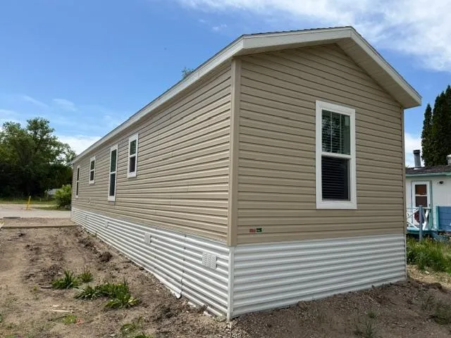 1611 6th Avenue E #A6 Alexandria, MN 56308