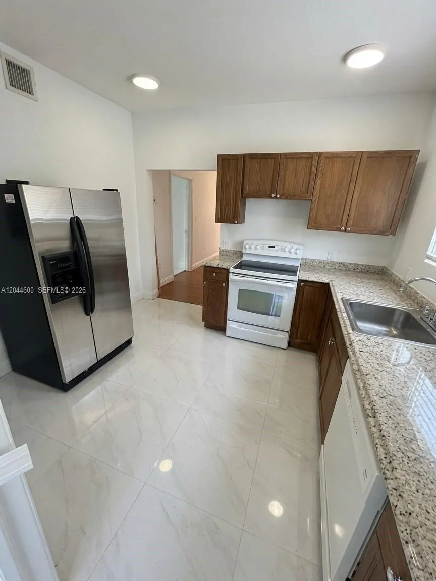 1154 W 25th St #0 Riviera Beach, FL 33404
