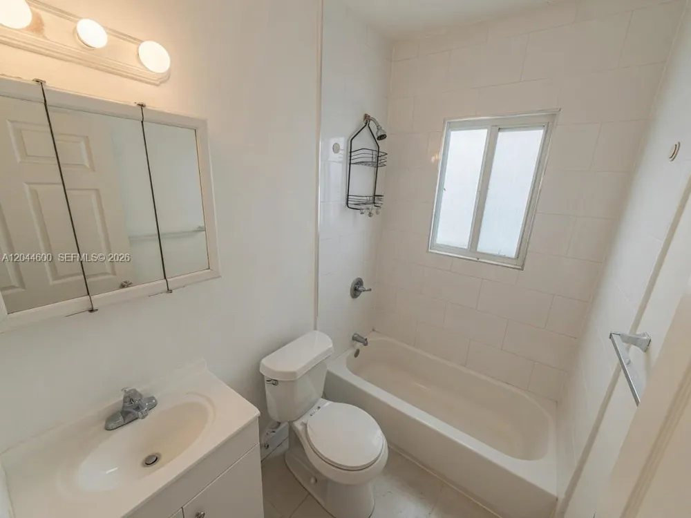1154 W 25th St #0 Riviera Beach, FL 33404