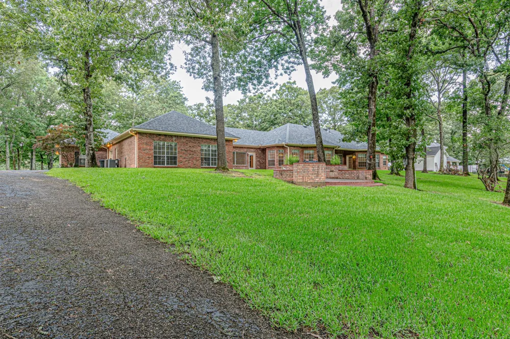 2604 FM 514 Yantis, TX 75497