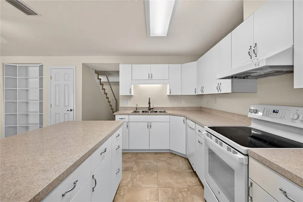 51 SANDPIPER CIRCLE Ormond Beach, FL 32174