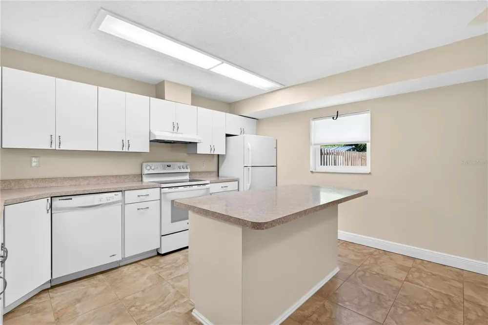 51 SANDPIPER CIRCLE Ormond Beach, FL 32174