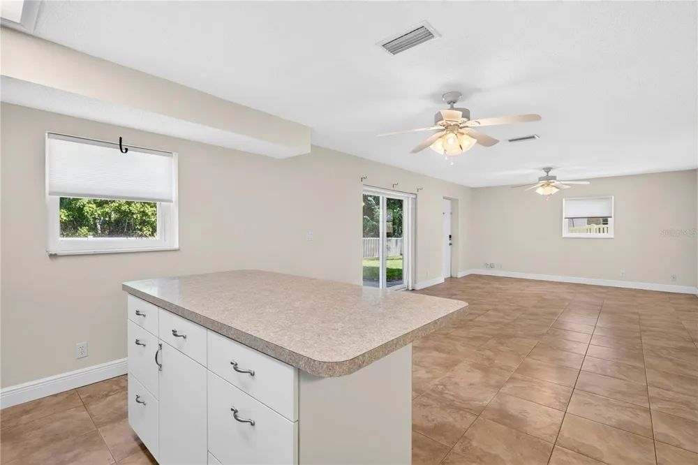 51 SANDPIPER CIRCLE Ormond Beach, FL 32174
