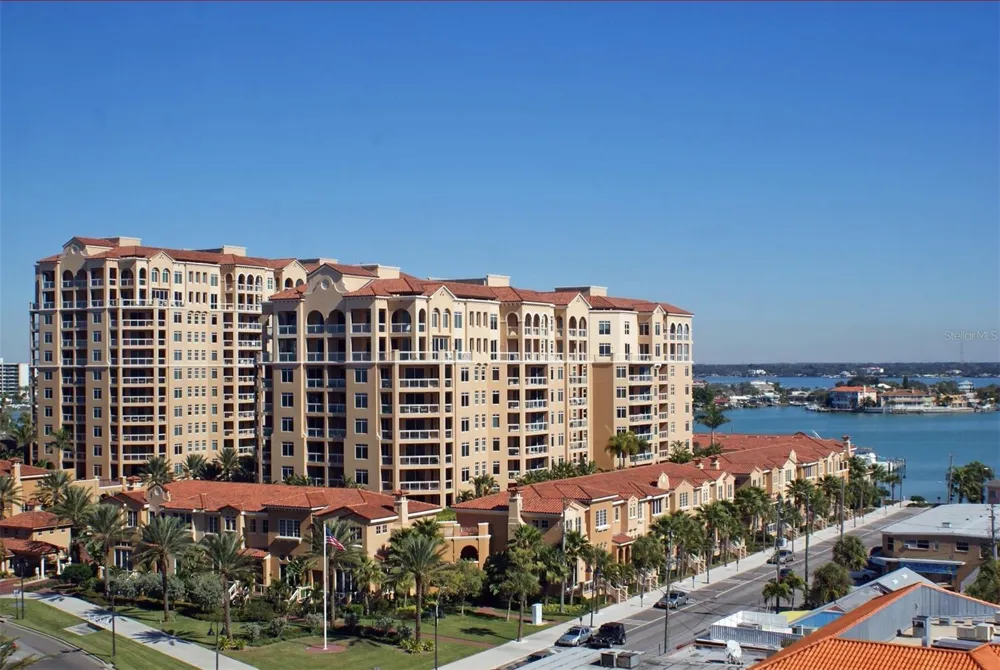 521 MANDALAY AVENUE #704 Clearwater Beach, FL 33767