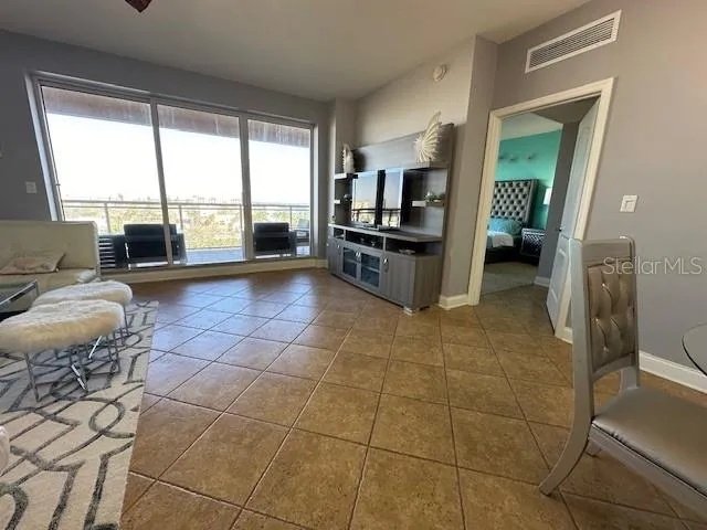 521 MANDALAY AVENUE #704 Clearwater Beach, FL 33767