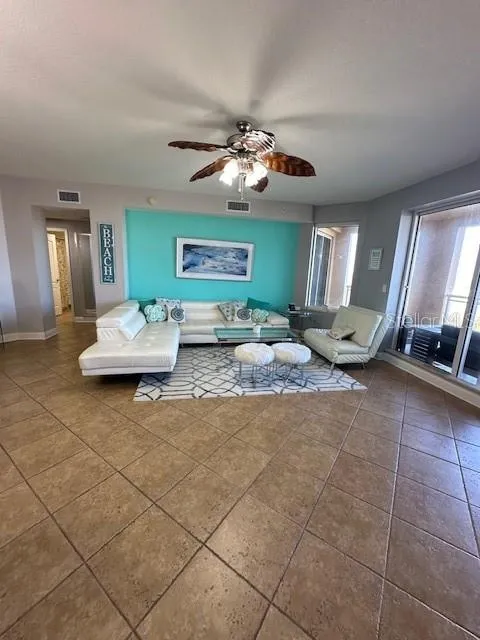 521 MANDALAY AVENUE #704 Clearwater Beach, FL 33767