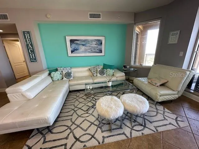521 MANDALAY AVENUE #704 Clearwater Beach, FL 33767